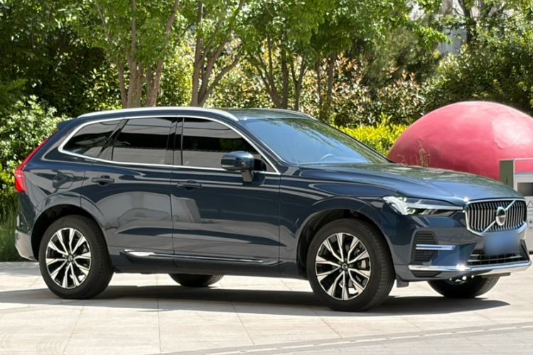 Used Volvo XC60 2023 B5 4x4 Smart Luxury Edition Exterior 1