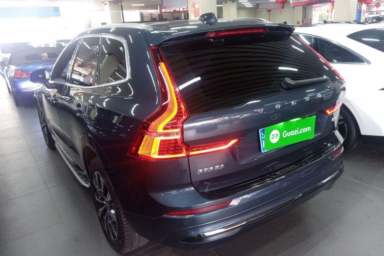 Used Volvo XC60 2023 B5 4x4 Smart Luxury Edition Exterior 2