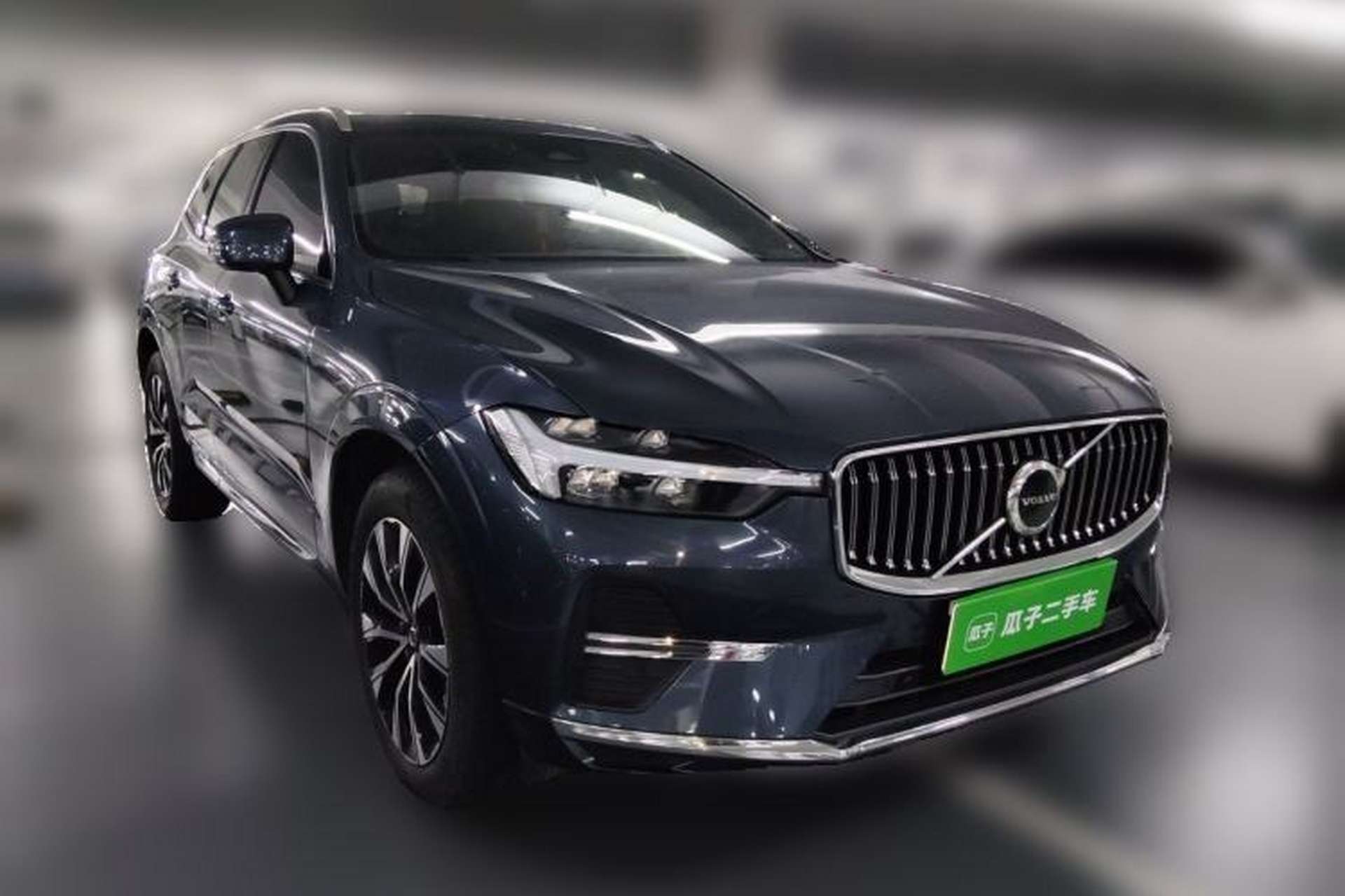Used Volvo XC60 2023 B5 4x4 Smart Luxury Edition Front Right 45 Deg