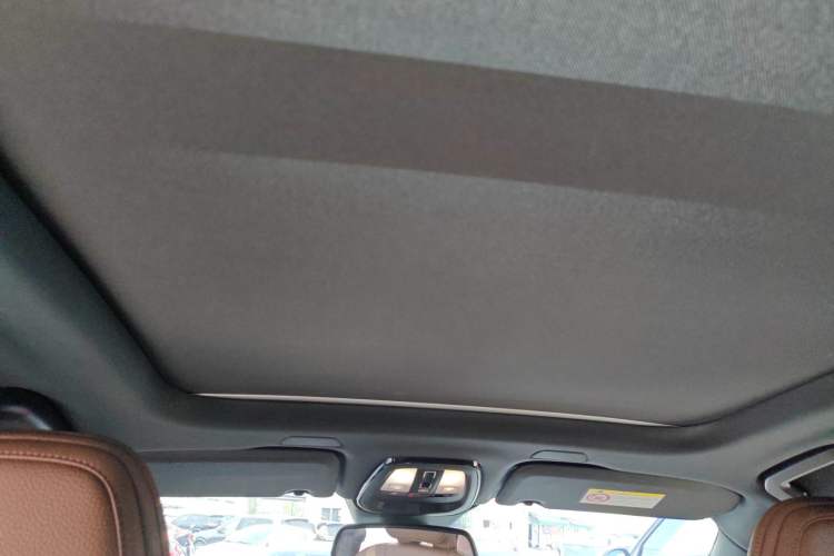 Used Volvo XC60 2023 B5 4x4 Smart Luxury Edition Headliner