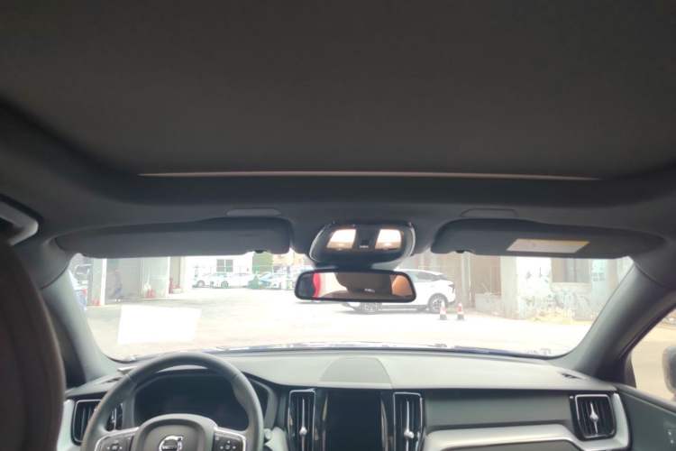 Used Volvo XC60 2023 B5 4x4 Smart Luxury Edition Headliner