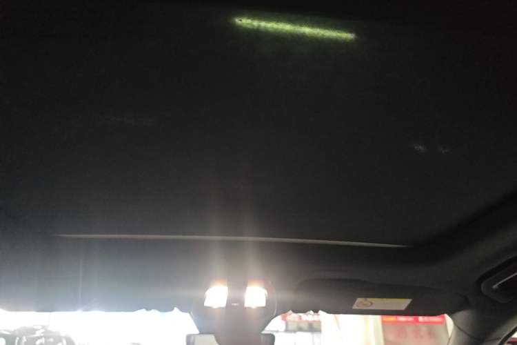 Used Volvo XC60 2023 B5 4x4 Smart Luxury Edition Headliner