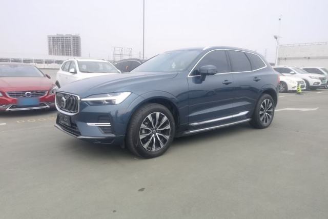 Used Volvo XC60 2023 B5 4x4 Smart Luxury Edition