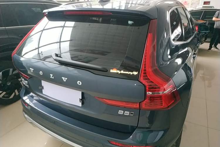 Used Volvo XC60 2023 B5 4x4 Smart Luxury Edition Rear