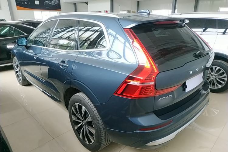 Used Volvo XC60 2023 B5 4x4 Smart Luxury Edition Rear Left 45 Deg