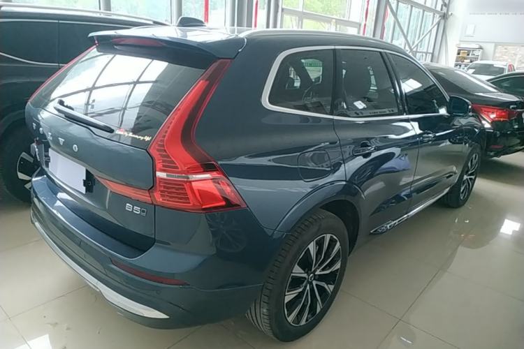 Used Volvo XC60 2023 B5 4x4 Smart Luxury Edition Rear Right 45 Deg