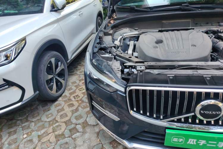 Used Volvo XC60 2023 B5 4x4 Smart Luxury Edition Right Front Headlight