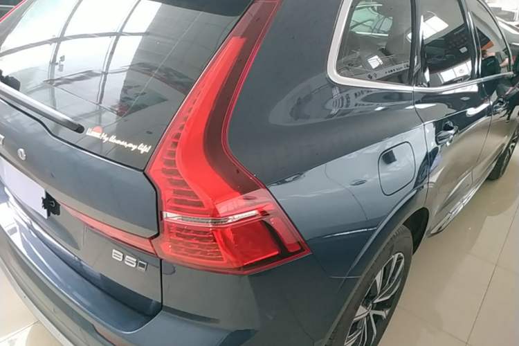 Used Volvo XC60 2023 B5 4x4 Smart Luxury Edition Right Rear Taillight