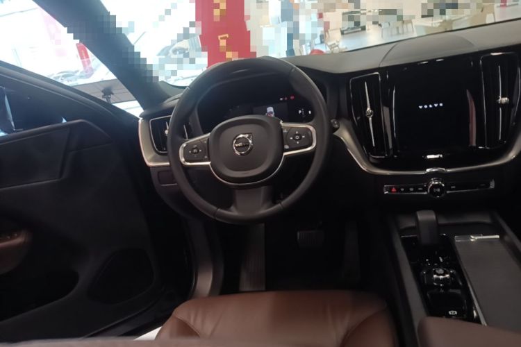 Used Volvo XC60 2023 B5 4x4 Smart Luxury Edition Steering Wheel
