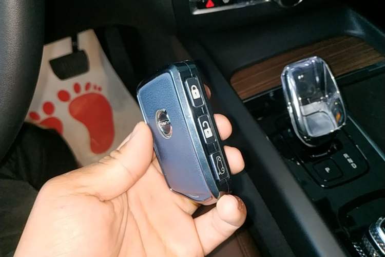 Used Volvo XC60 2023 B5 4x4 Smart Luxury Edition Vehicle Key