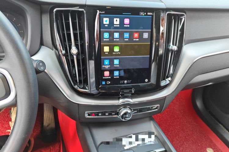 Used Volvo XC60 2023 B5 4x4 Smart Luxury Edition Audio And AC Panel