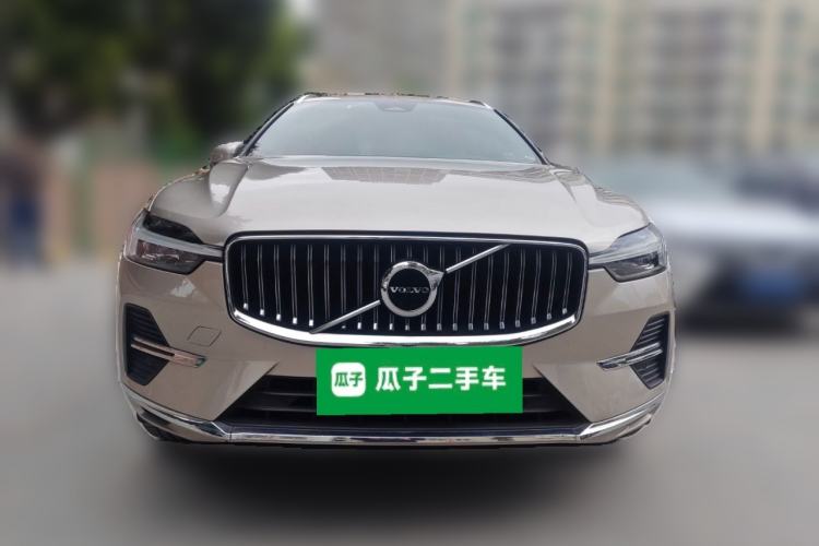 Used Volvo XC60 2023 B5 4x4 Smart Luxury Edition Front