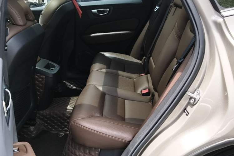 Used Volvo XC60 2023 B5 4x4 Smart Luxury Edition Left Rear Seat