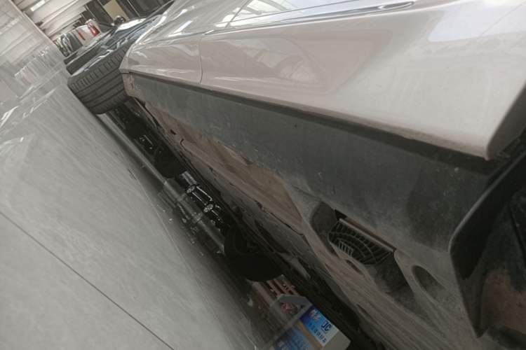 Used Volvo XC60 2023 B5 4x4 Smart Luxury Edition Left Side Sill