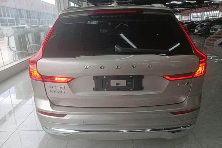 Used Volvo XC60 2023 B5 4x4 Smart Luxury Edition Rear