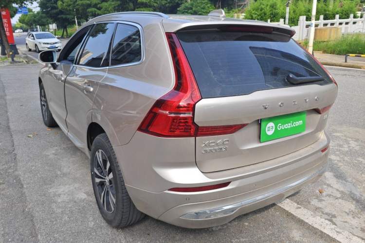 Used Volvo XC60 2023 B5 4x4 Smart Luxury Edition Rear Left 45 Deg