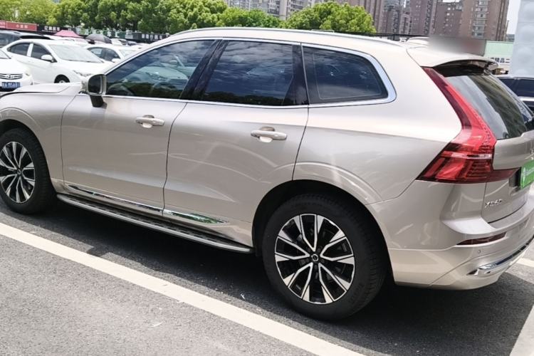 Used Volvo XC60 2023 B5 4x4 Smart Luxury Edition Rear Left 45 Deg