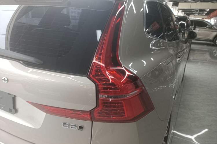 Used Volvo XC60 2023 B5 4x4 Smart Luxury Edition Right Rear Taillight