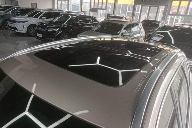 Used Volvo XC60 2023 B5 4x4 Smart Luxury Edition Roof