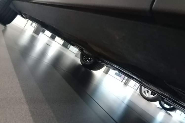 Used Volvo XC60 2023 B5 4x4 Smart Luxury Edition Chassis Front Right
