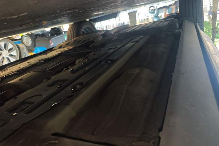 Used Volvo XC60 2023 B5 4x4 Smart Luxury Edition Chassis Front Right