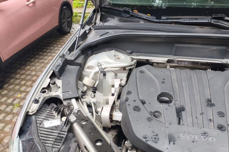 Used Volvo XC60 2023 B5 4x4 Smart Luxury Edition Engine Bay Right
