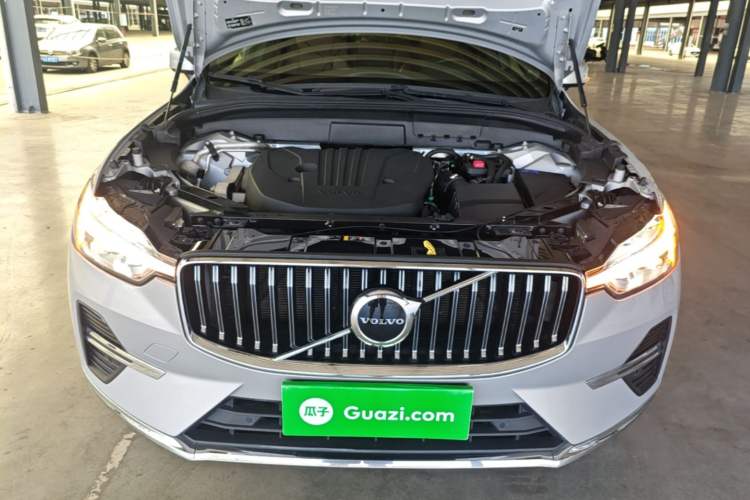 Used Volvo XC60 2023 B5 4x4 Smart Luxury Edition Engine Bay