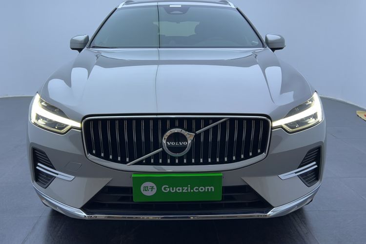 Used Volvo XC60 2023 B5 4x4 Smart Luxury Edition Exterior 1
