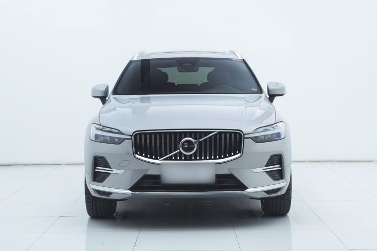 Used Volvo XC60 2023 B5 4x4 Smart Luxury Edition Exterior 1