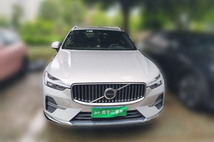 Used Volvo XC60 2023 B5 4x4 Smart Luxury Edition Front