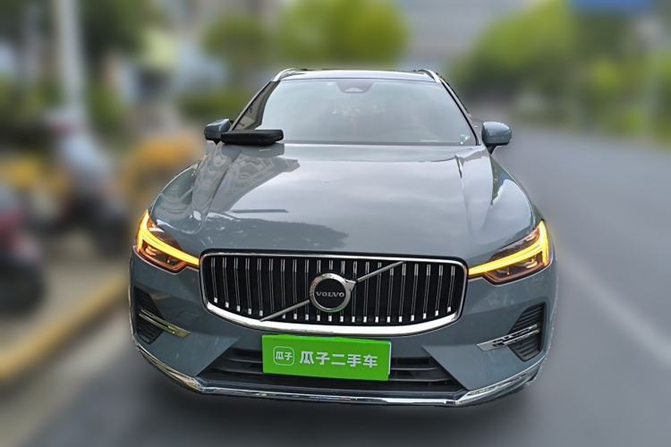 Used Volvo XC60 2023 B5 4x4 Smart Luxury Edition Front