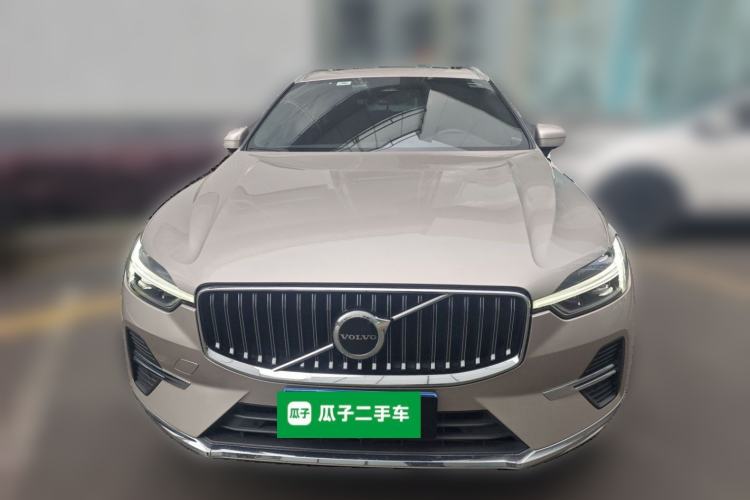 Used Volvo XC60 2023 B5 4x4 Smart Luxury Edition Front