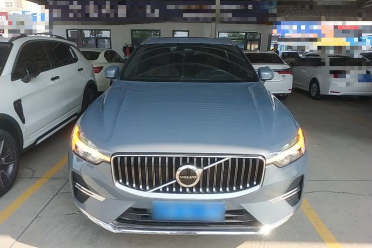 Used Volvo XC60 2023 B5 4x4 Smart Luxury Edition Front