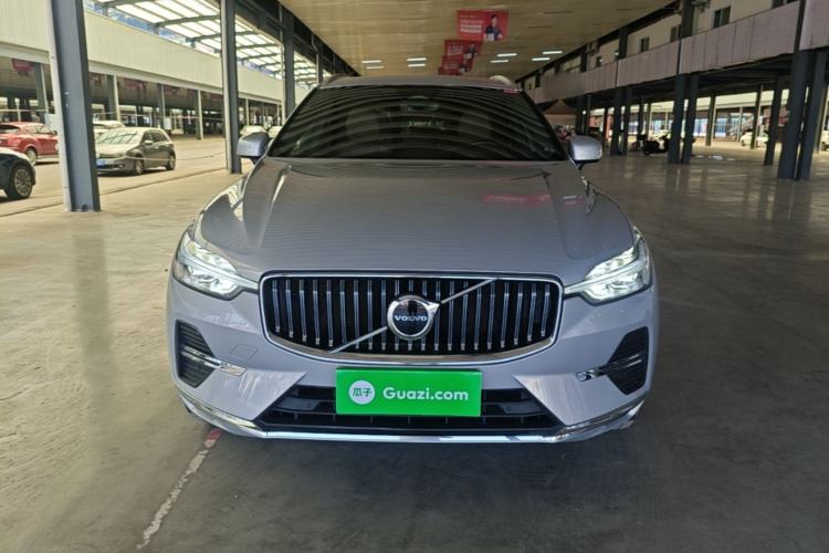 Used Volvo XC60 2023 B5 4x4 Smart Luxury Edition Front