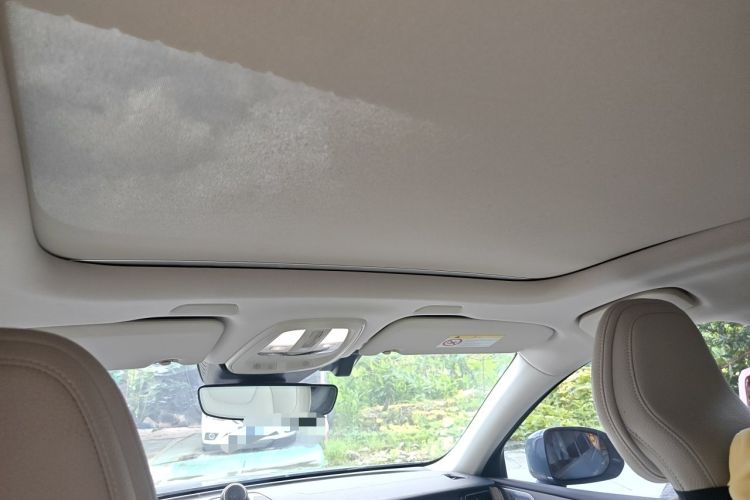 Used Volvo XC60 2023 B5 4x4 Smart Luxury Edition Headliner