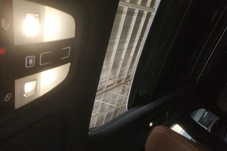 Used Volvo XC60 2023 B5 4x4 Smart Luxury Edition Headliner