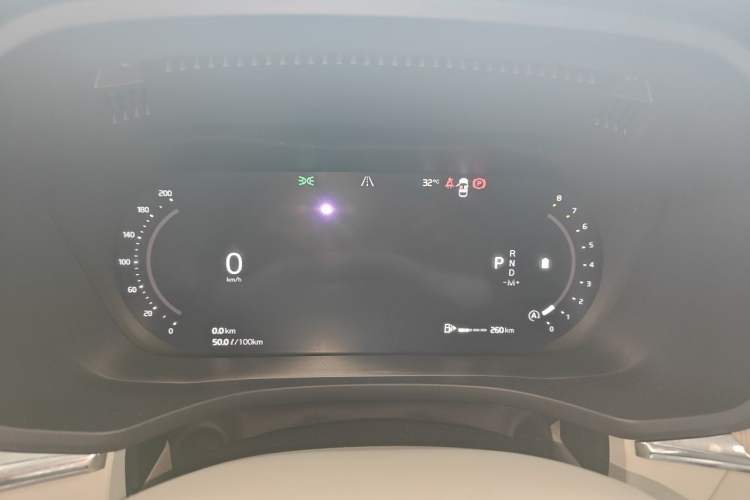 Used Volvo XC60 2023 B5 4x4 Smart Luxury Edition Instrument Cluster