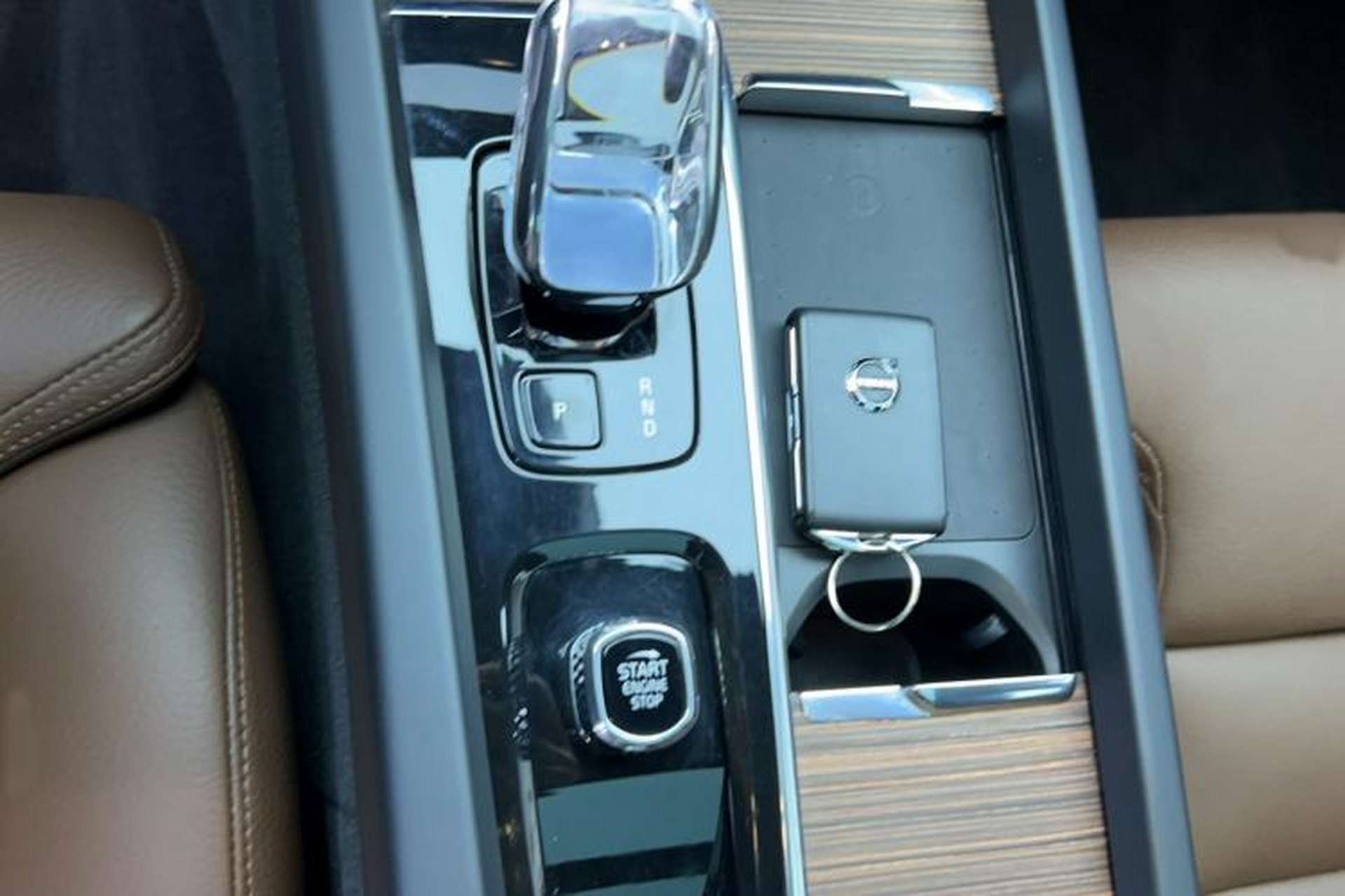 Used Volvo XC60 2023 B5 4x4 Smart Luxury Edition Interior 1