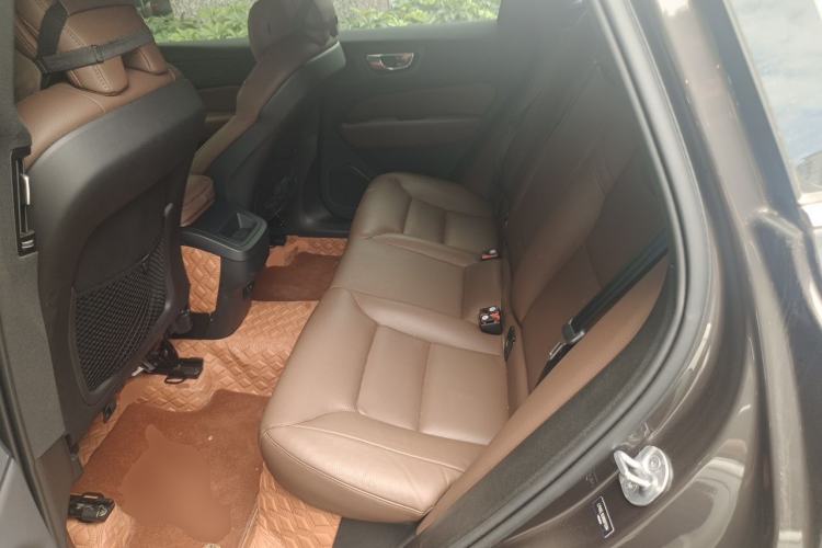 Used Volvo XC60 2023 B5 4x4 Smart Luxury Edition Left Rear Seat