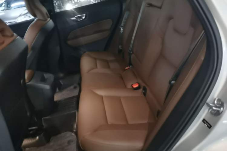 Used Volvo XC60 2023 B5 4x4 Smart Luxury Edition Left Rear Seat