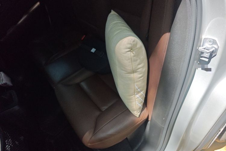 Used Volvo XC60 2023 B5 4x4 Smart Luxury Edition Left Rear Seat