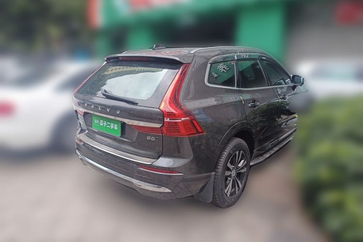 Used Volvo XC60 2023 B5 4x4 Smart Luxury Edition Rear Right 45 Deg