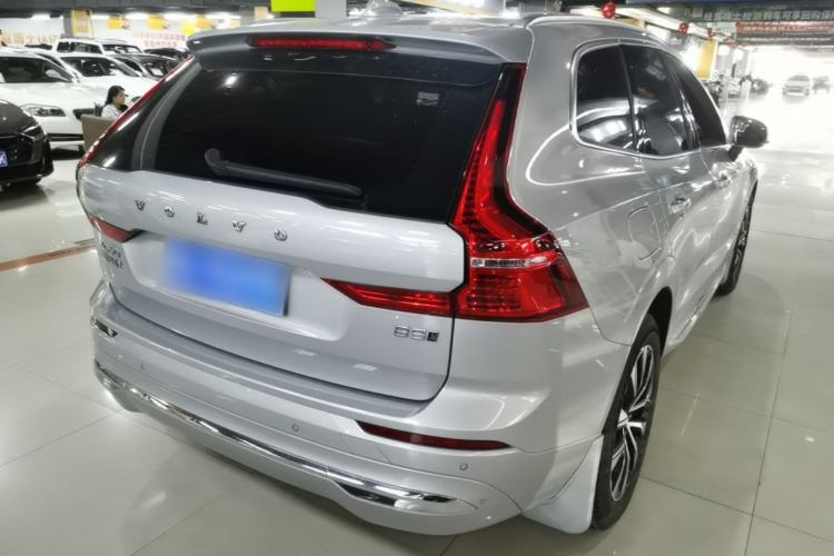 Used Volvo XC60 2023 B5 4x4 Smart Luxury Edition Rear Right 45 Deg