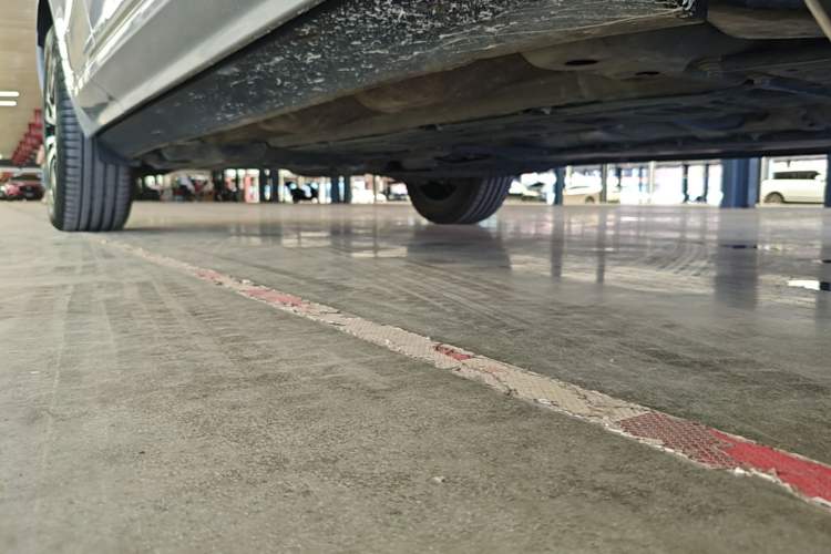 Used Volvo XC60 2023 B5 4x4 Smart Luxury Edition Right Side Sill