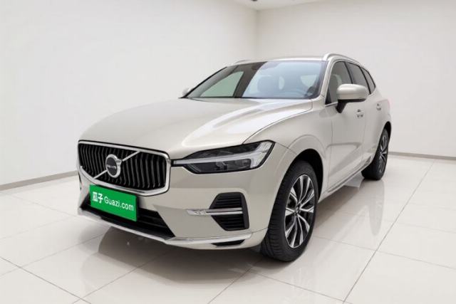 Used Volvo XC60 2023 B5 4x4 Smart Luxury Edition