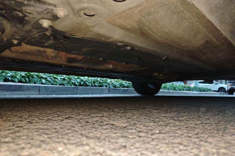 Used Volvo XC60 2023 B5 4x4 Smart Luxury Edition Chassis Front Left