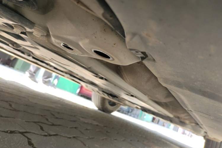 Used Volvo XC60 2023 B5 4x4 Smart Luxury Edition Chassis Front Left