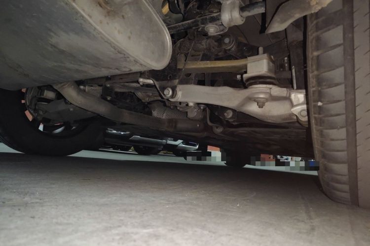 Used Volvo XC60 2023 B5 4x4 Zhiyi Sport Edition Chassis Rear Right