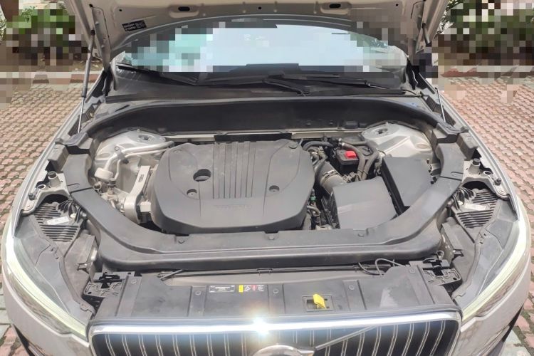Used Volvo XC60 2023 B5 4x4 Smart Luxury Edition Engine Bay