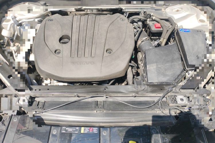 Used Volvo XC60 2023 B5 4x4 Smart Luxury Edition Engine Bay